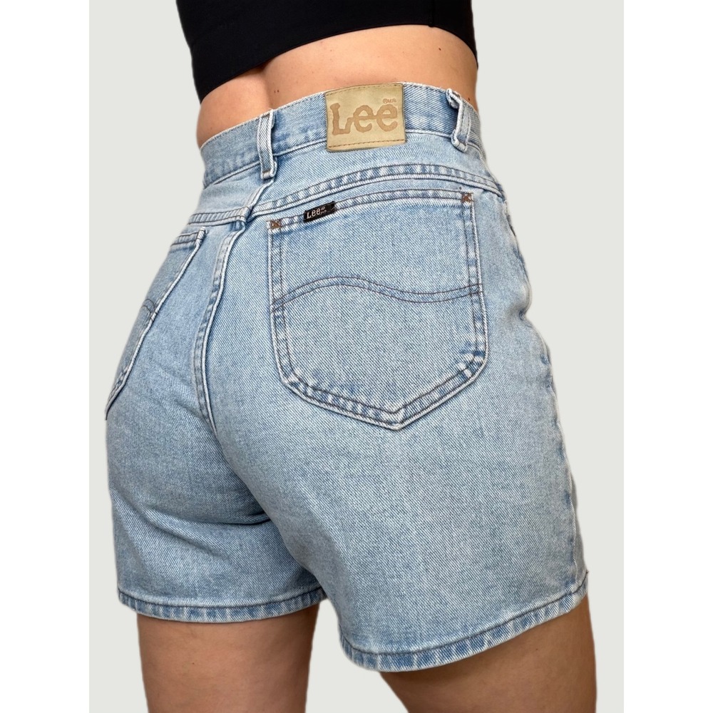 Vintage 90s Lee High Waisted Denim Jean Shorts Light Wash Mom Shorts Jorts 26